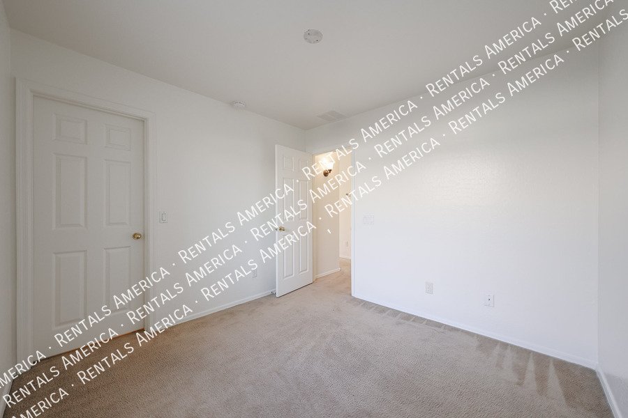 Move In Ready- Avondale 5 bed 3 full bath property image