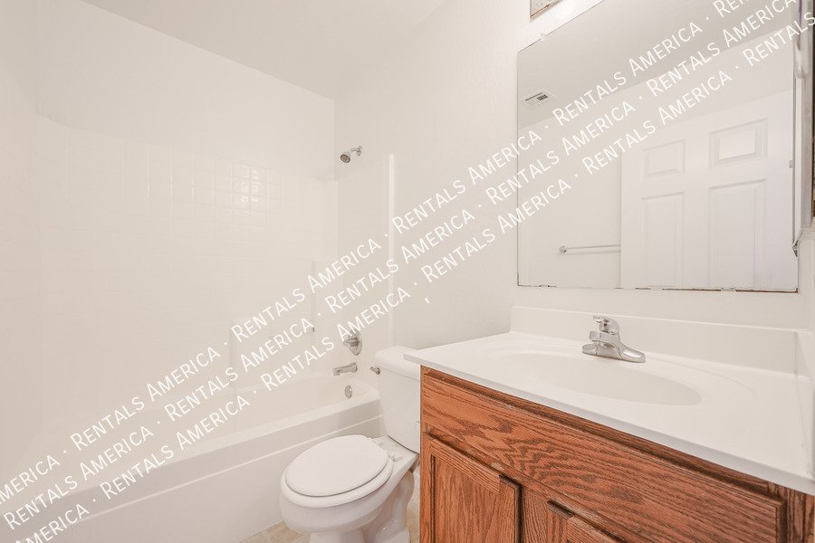 Move In Ready- Avondale 5 bed 3 full bath property image