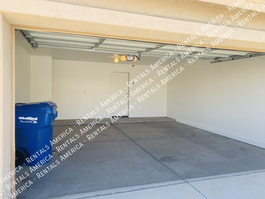 Move In Ready- Avondale 5 bed 3 full bath property image