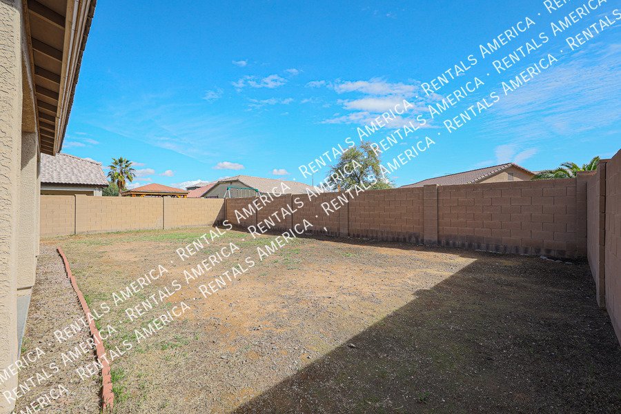 Move In Ready- Avondale 5 bed 3 full bath property image