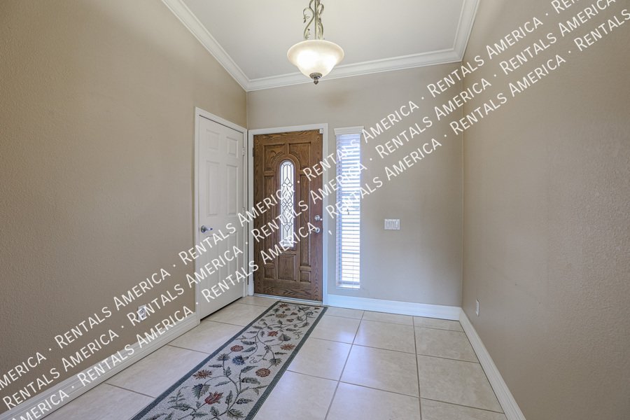 *Get 2 weeks free rent with a signed 12 month lease!* property image