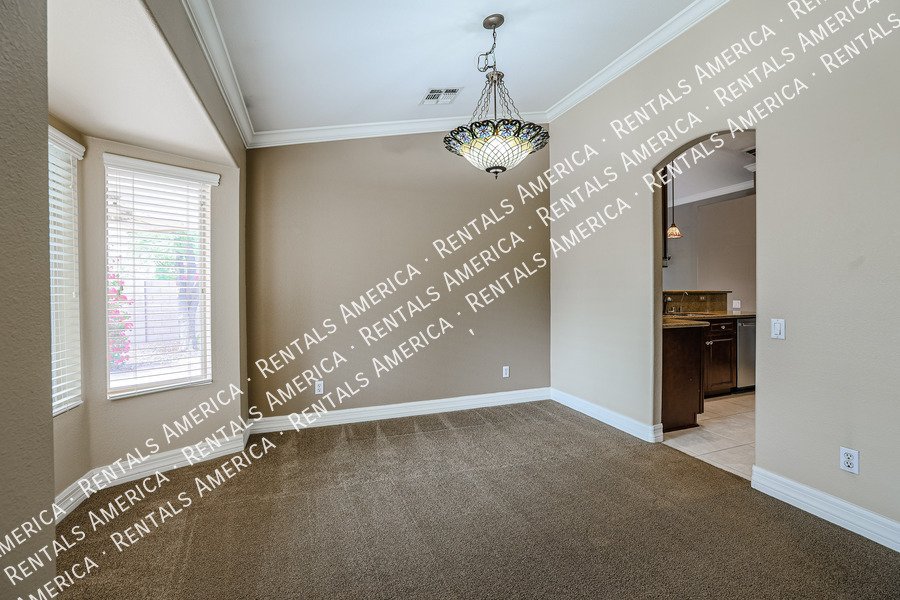 *Get 2 weeks free rent with a signed 12 month lease!* property image