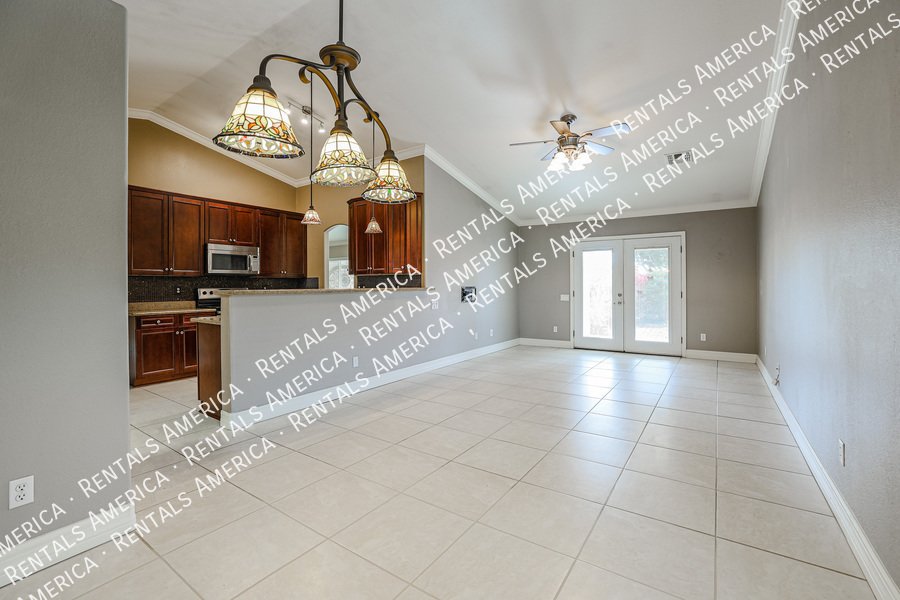 *Get 2 weeks free rent with a signed 12 month lease!* property image