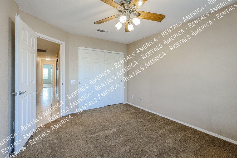 *Get 2 weeks free rent with a signed 12 month lease!* property image