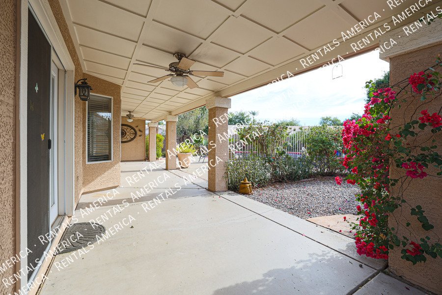 *Get 2 weeks free rent with a signed 12 month lease!* property image