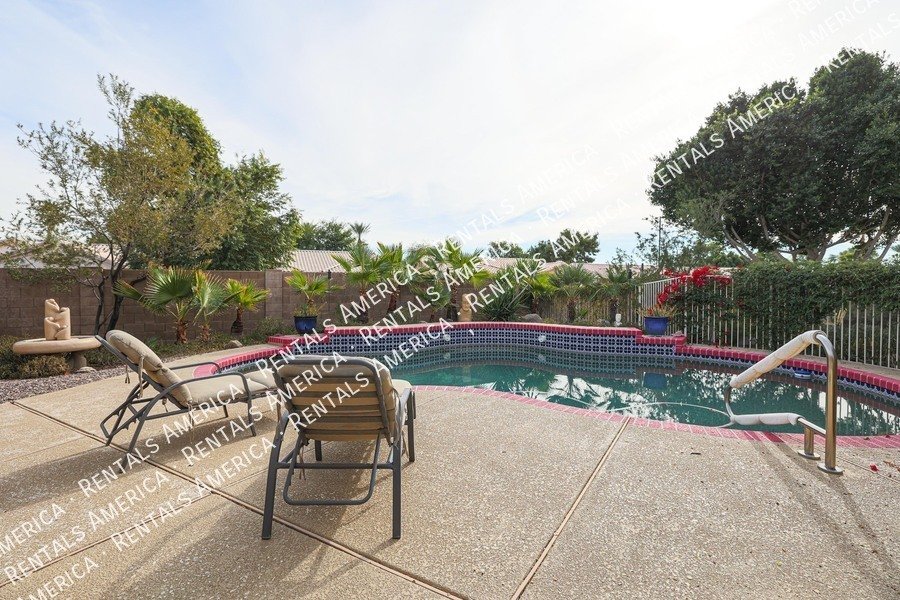 *Get 2 weeks free rent with a signed 12 month lease!* property image