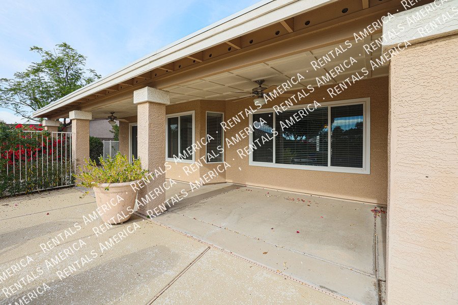 *Get 2 weeks free rent with a signed 12 month lease!* property image