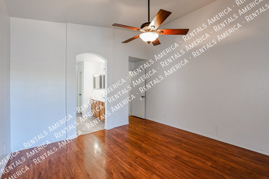 Coming Soon: Beautiful 4 Bed 2 story home with brand new paint property image