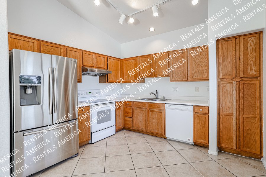 Coming Soon: Beautiful 4 Bed 2 story home with brand new paint property image