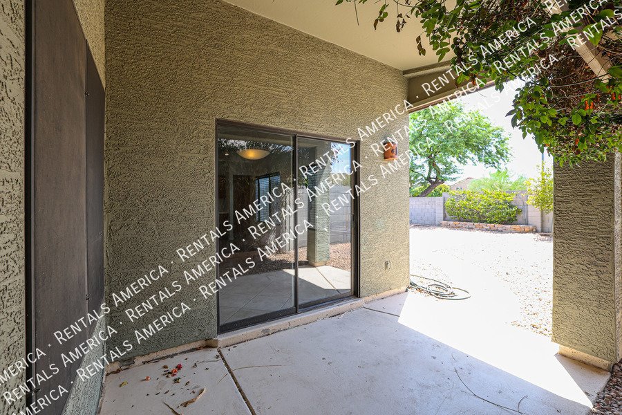 Coming Soon: Beautiful 4 Bed 2 story home with brand new paint property image