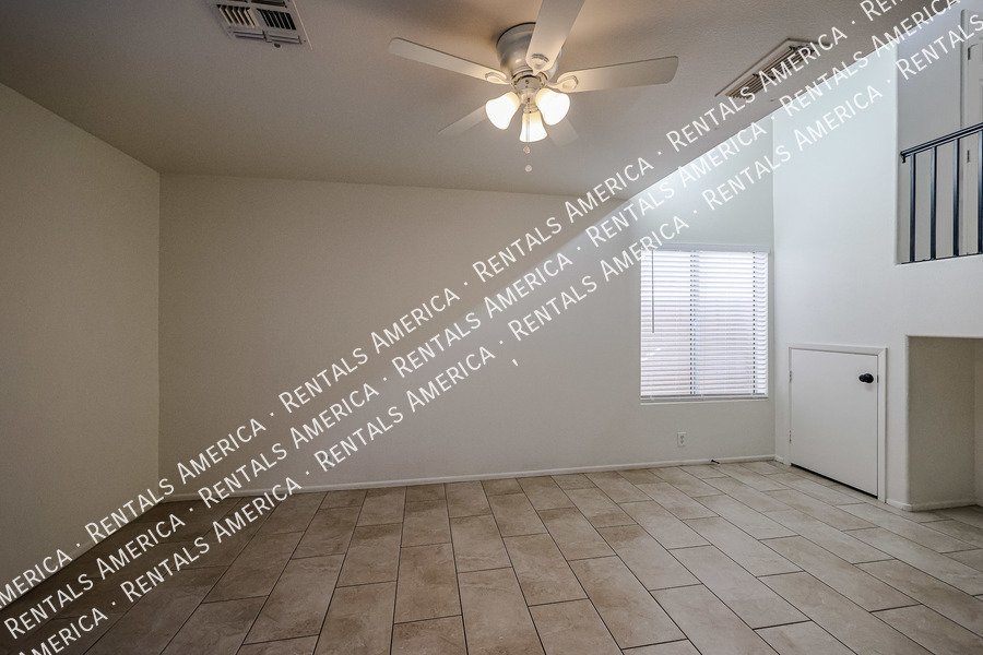 Newly Renovated  Bedroom House In Cactus Park Commmunity!!! property image