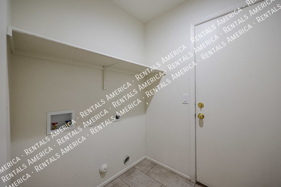 Newly Renovated  Bedroom House In Cactus Park Commmunity!!! property image