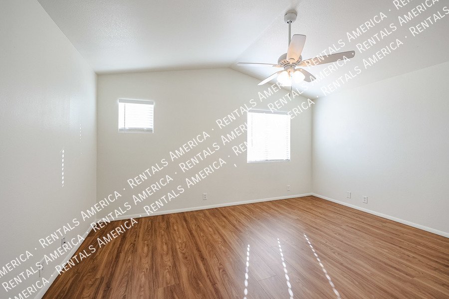 Newly Renovated  Bedroom House In Cactus Park Commmunity!!! property image