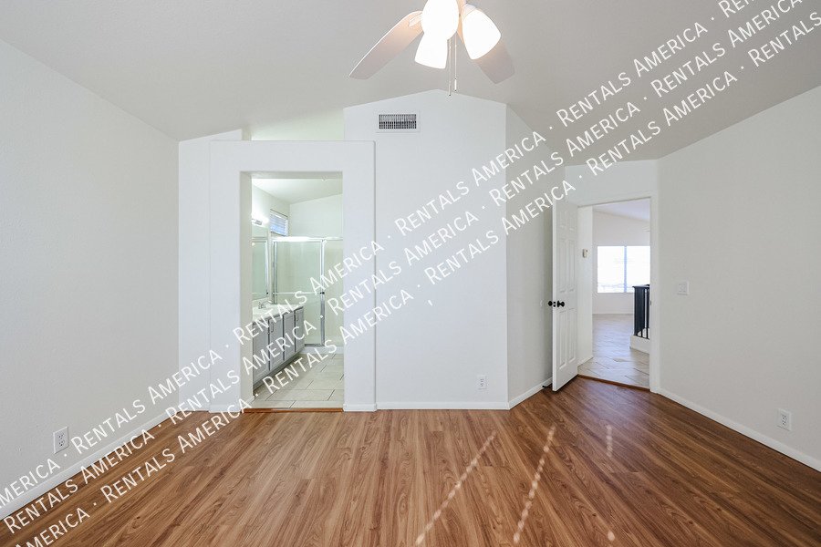 Newly Renovated  Bedroom House In Cactus Park Commmunity!!! property image