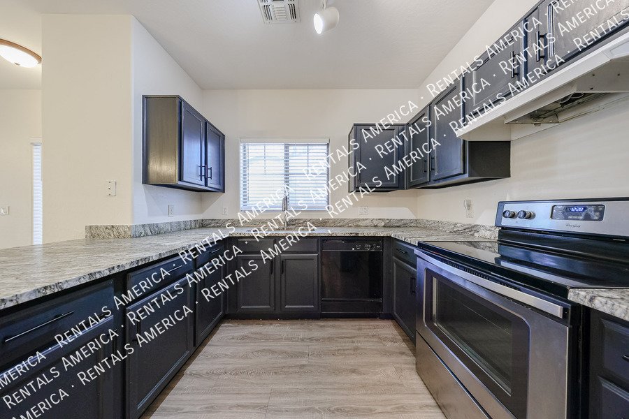 2-Bedroom, 2 Bath Condo in Southern Point Casitas property image