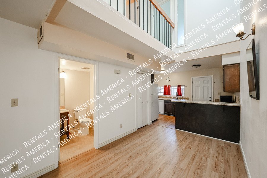 2946 N 14th St property image