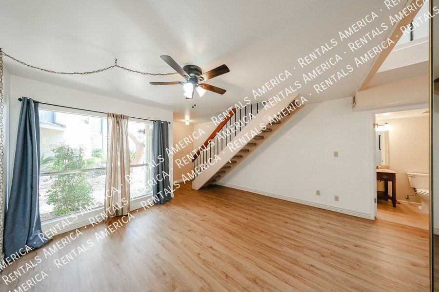 2946 N 14th St property image