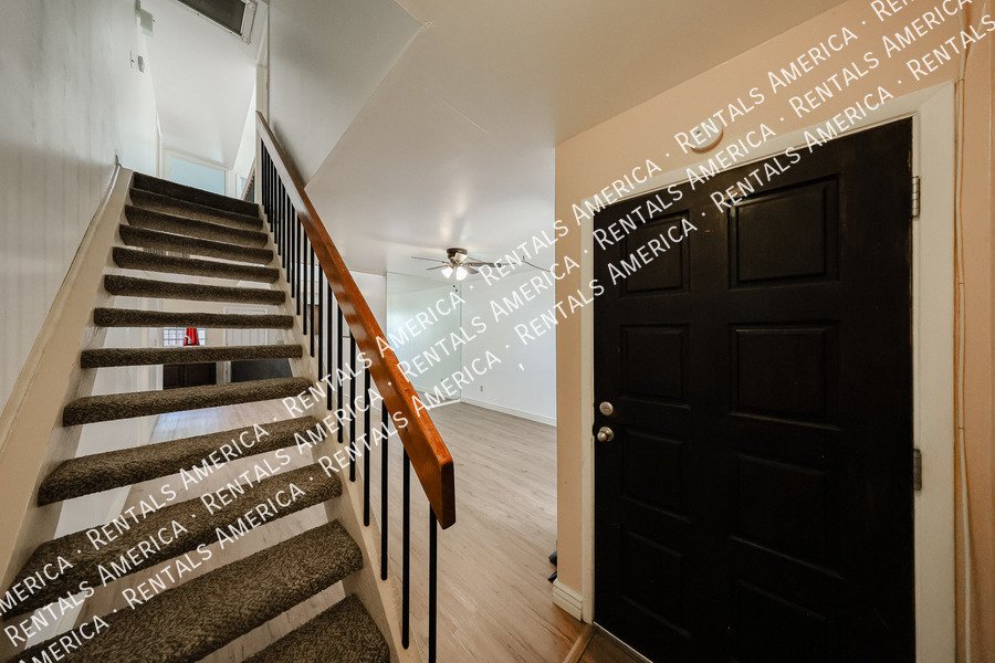 2946 N 14th St property image