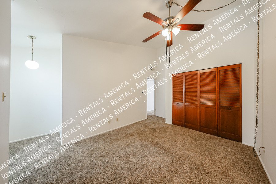 2946 N 14th St property image