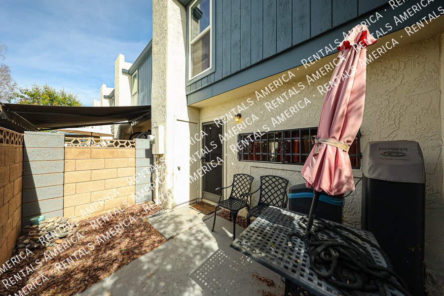 2946 N 14th St property image