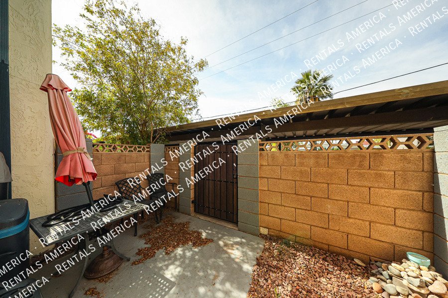 2946 N 14th St property image