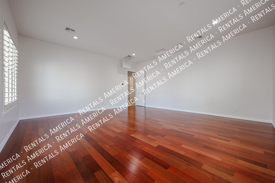 GORGEOUS 5 BEDROOM IN STONEFIELD 2 property image