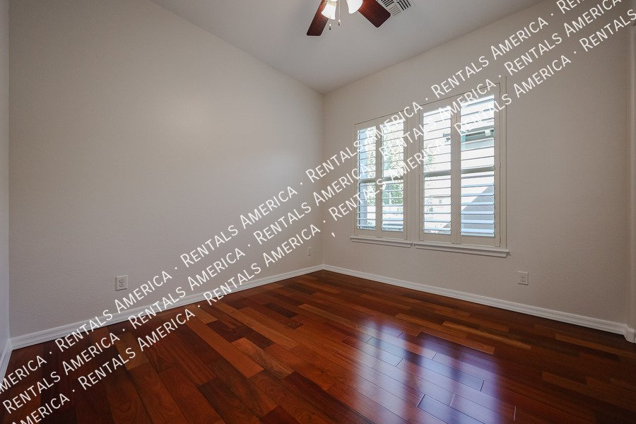 GORGEOUS 5 BEDROOM IN STONEFIELD 2 property image