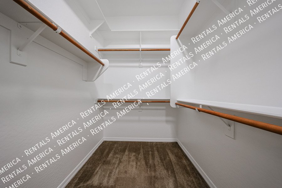 GORGEOUS 5 BEDROOM IN STONEFIELD 2 property image