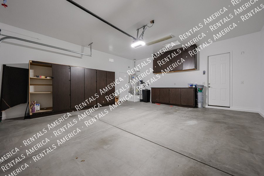 GORGEOUS 5 BEDROOM IN STONEFIELD 2 property image