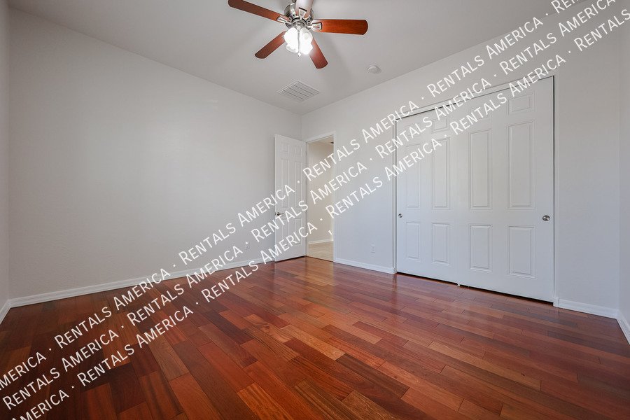 GORGEOUS 5 BEDROOM IN STONEFIELD 2 property image