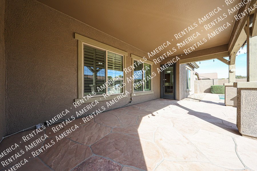 GORGEOUS 5 BEDROOM IN STONEFIELD 2 property image