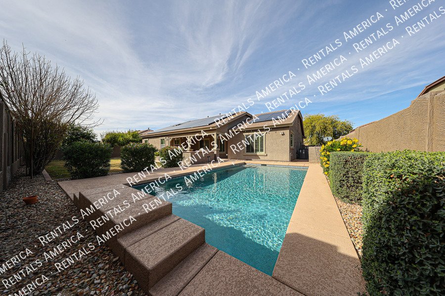 GORGEOUS 5 BEDROOM IN STONEFIELD 2 property image