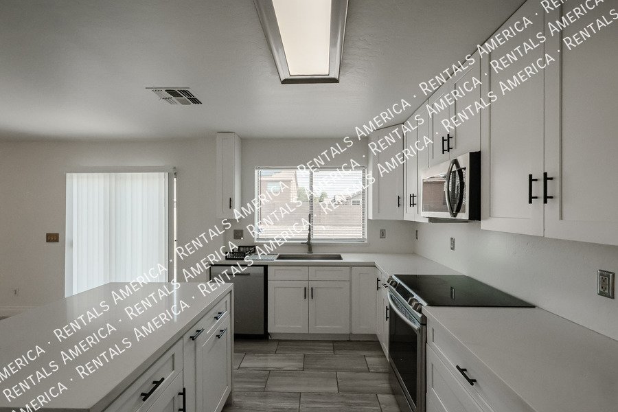 Laveen Village 4-Bedroom, 2.5 Bath property image