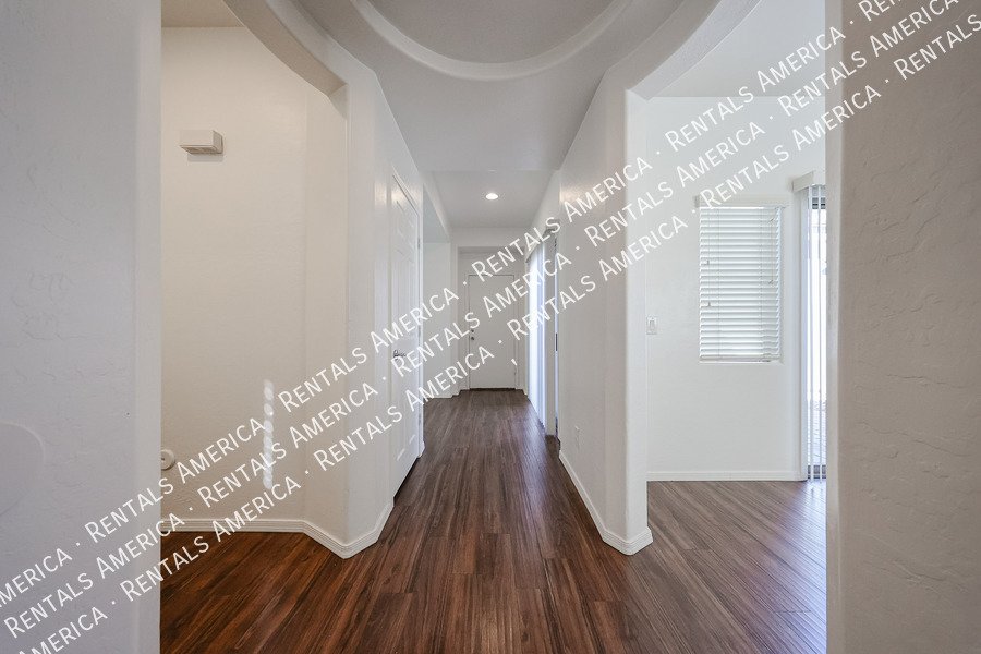 4714 E Laurel Ave property image