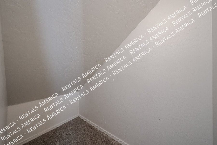 4714 E Laurel Ave property image