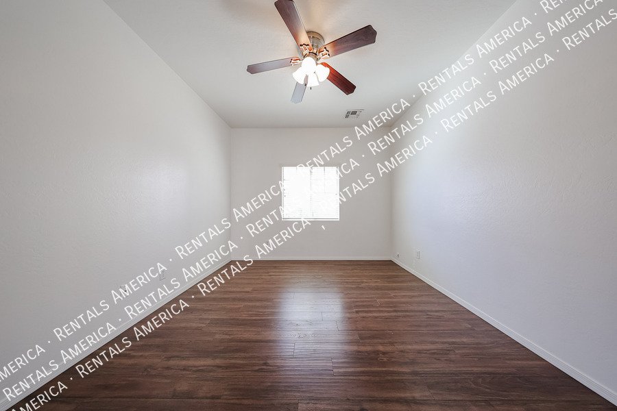 4714 E Laurel Ave property image