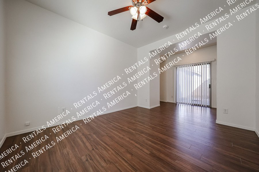 4714 E Laurel Ave property image