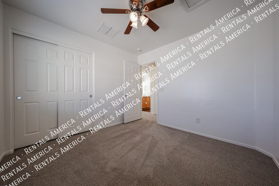 4714 E Laurel Ave property image