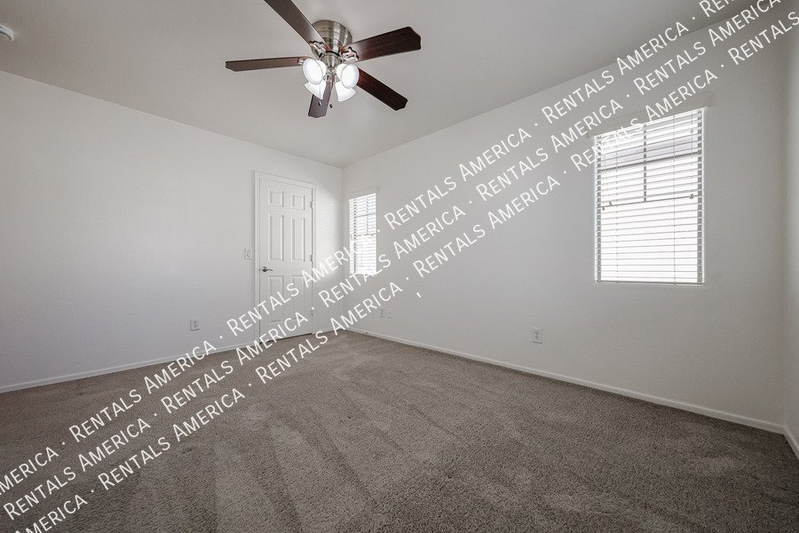 4714 E Laurel Ave property image