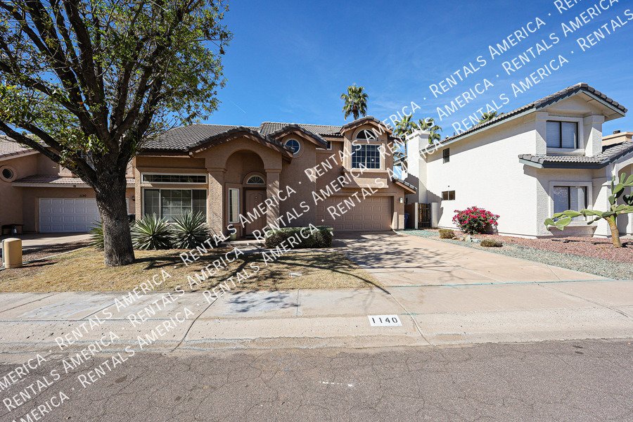 Check out this spacious, stylish, functional Chandler home! property image
