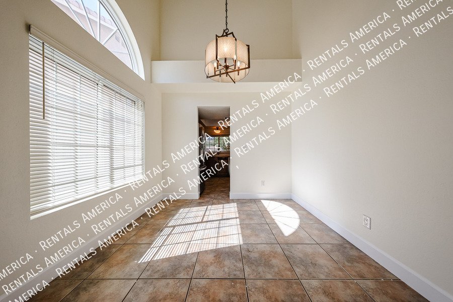 Check out this spacious, stylish, functional Chandler home! property image