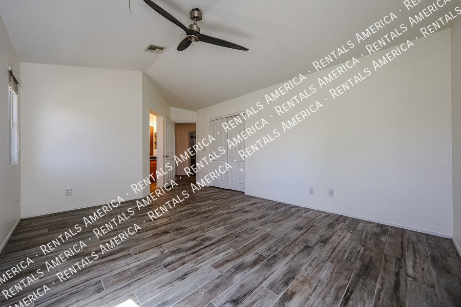 Check out this spacious, stylish, functional Chandler home! property image