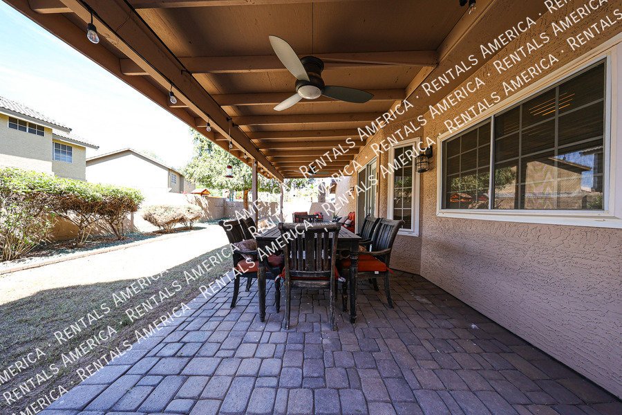 Check out this spacious, stylish, functional Chandler home! property image