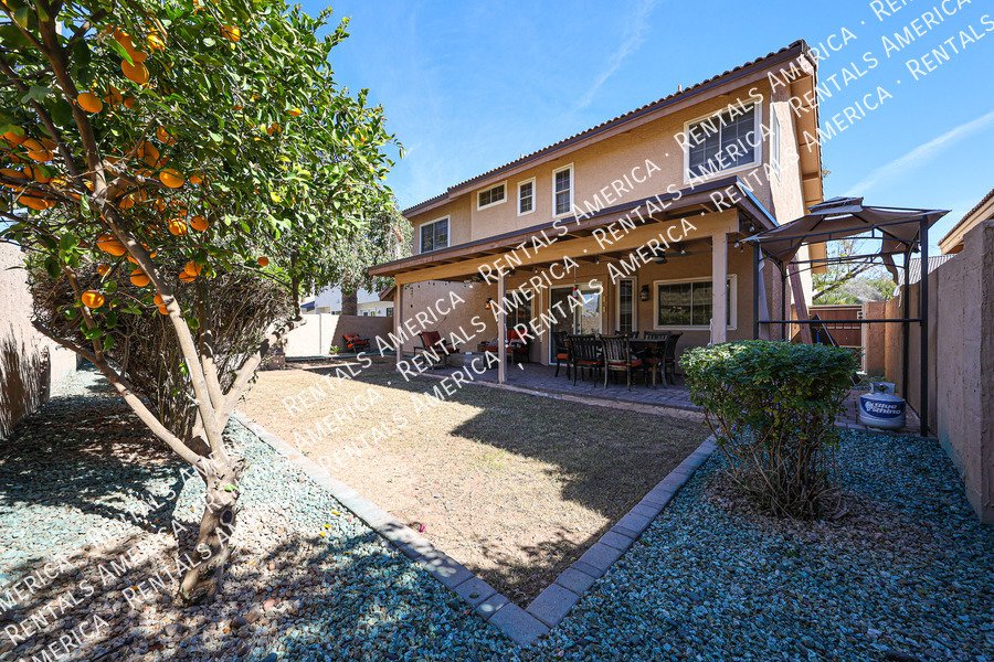 Check out this spacious, stylish, functional Chandler home! property image