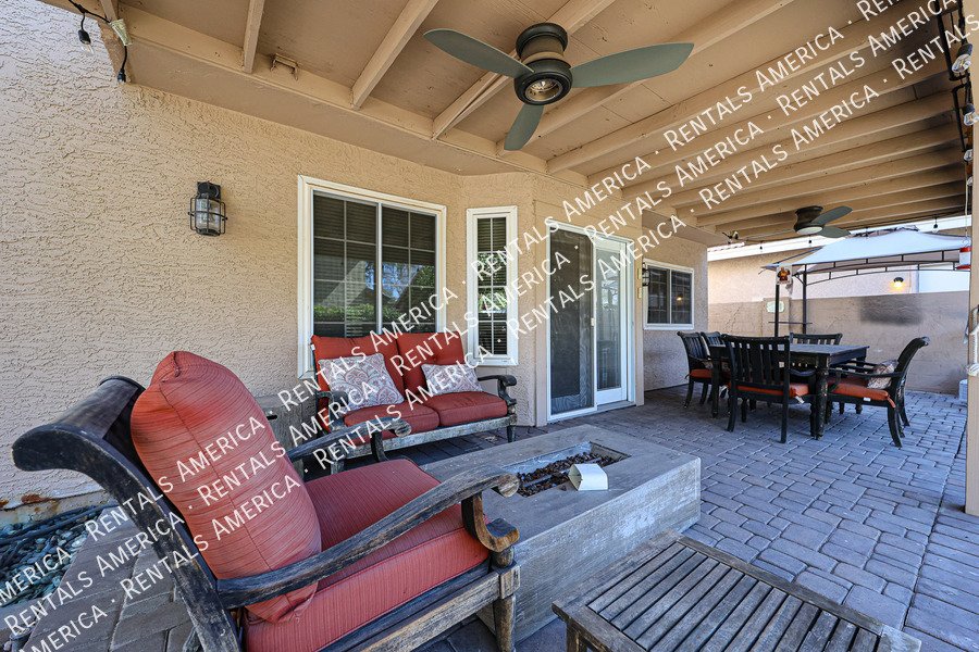 Check out this spacious, stylish, functional Chandler home! property image