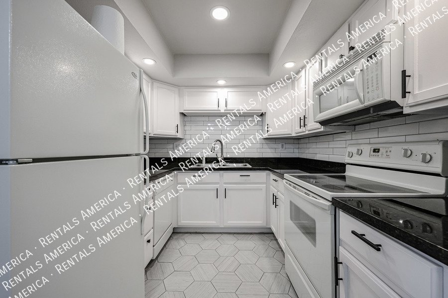 2 bed, 2 ba Condo in McCormick ranch property image