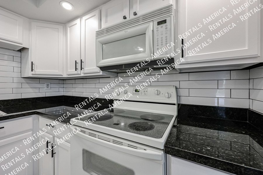 2 bed, 2 ba Condo in McCormick ranch property image