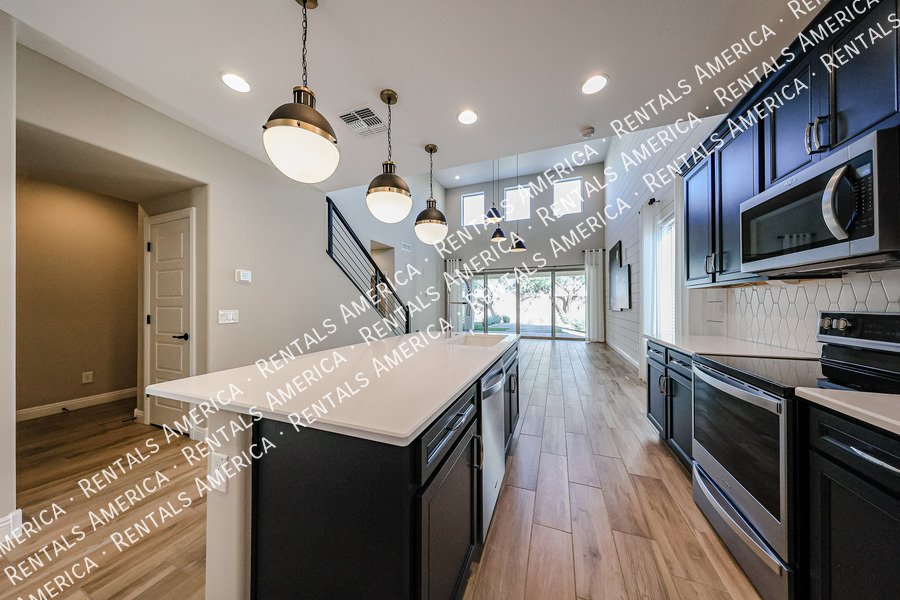 Beautiful Move in Ready! & Special Offer property image