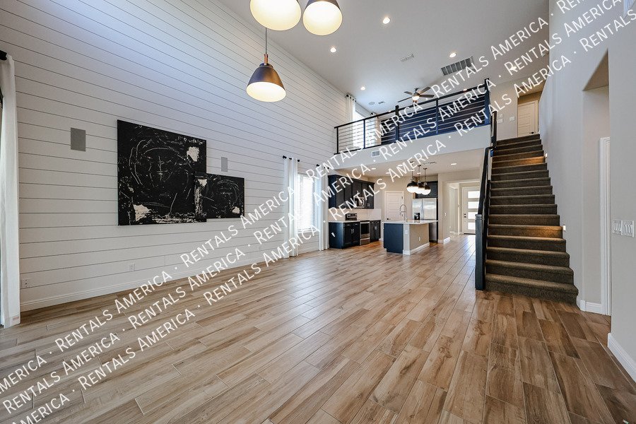 Beautiful Move in Ready! & Special Offer property image