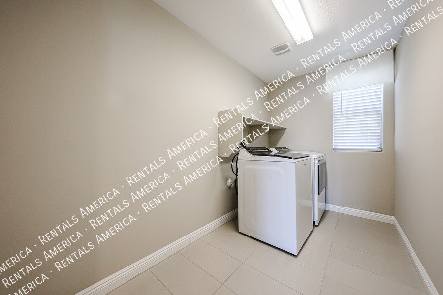 Beautiful Move in Ready! & Special Offer property image